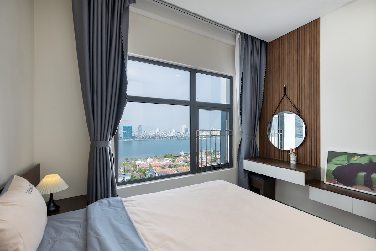 位于20楼的2卧室豪华公寓，可欣赏汉江景观