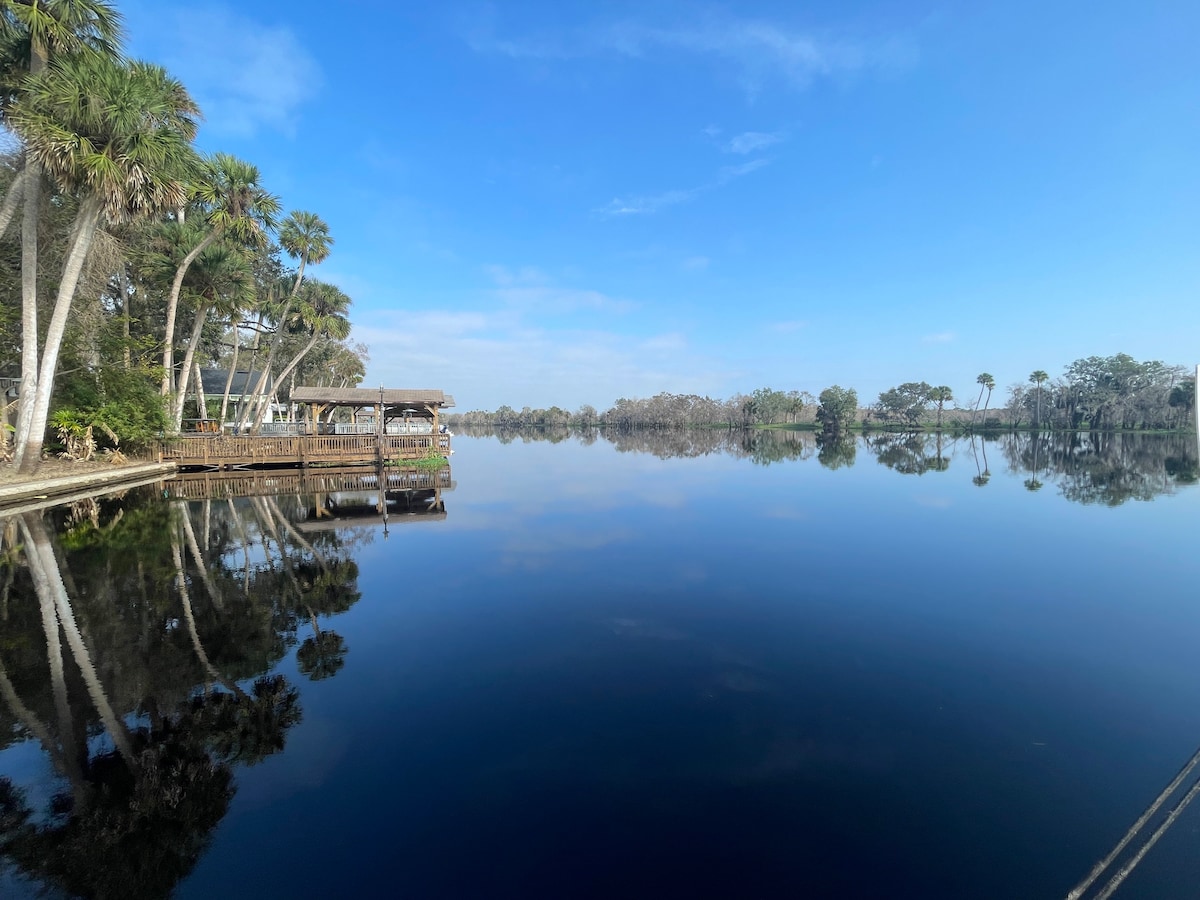 The Lodge on the St. Johns River 5卧/3卫房源