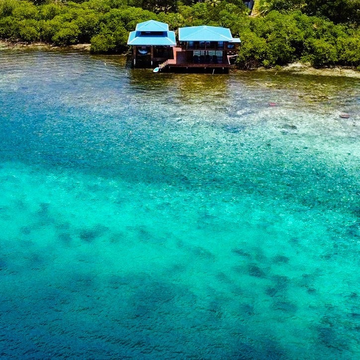 Overwater Accommodation-Bahia Coral-Bocas del toro