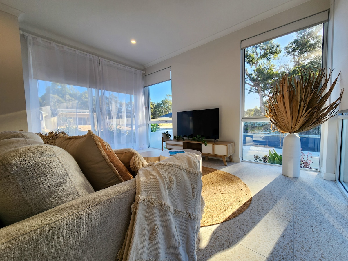 Shoreacres Dunsborough Abode