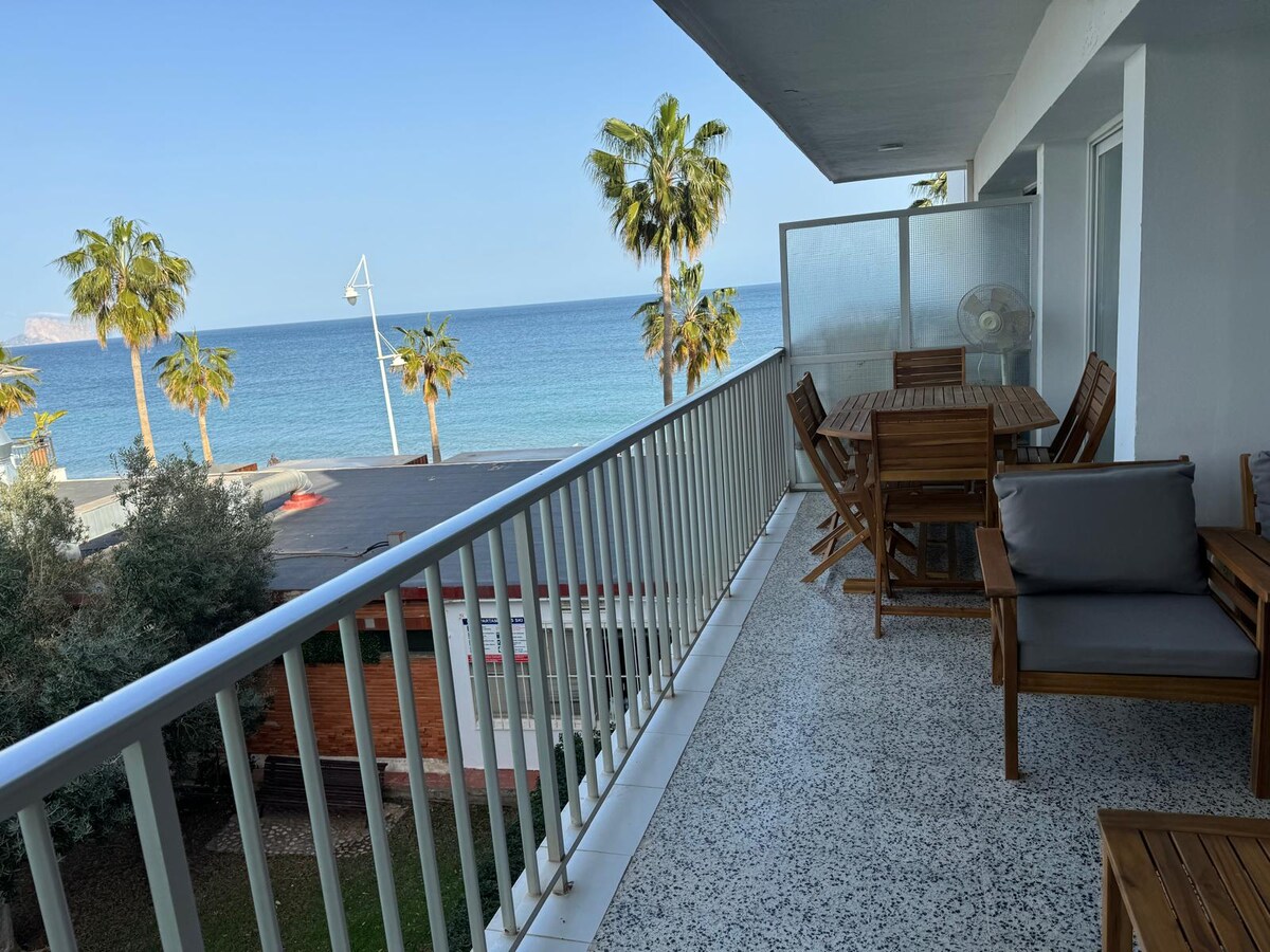 Primera línea de playa en Altea