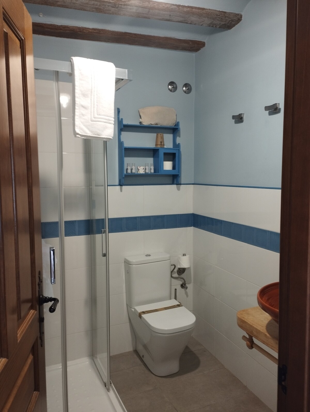 Habitación doble con baño privado