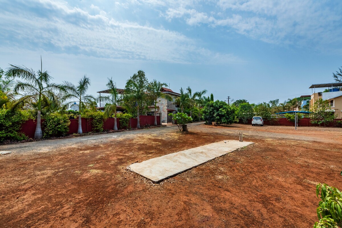 4 Bhk Villa with pool in Karjat