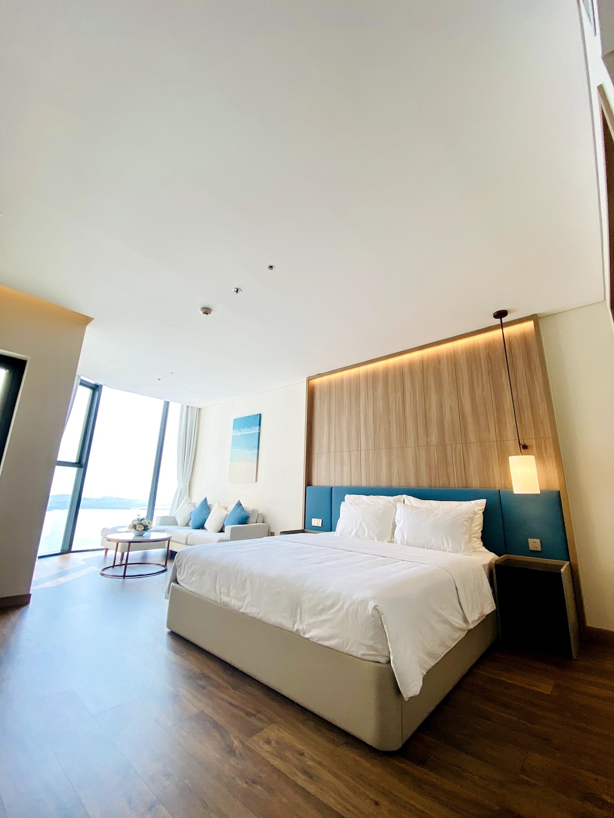 Bayside Bliss Apartment By A La Carte Ha Long