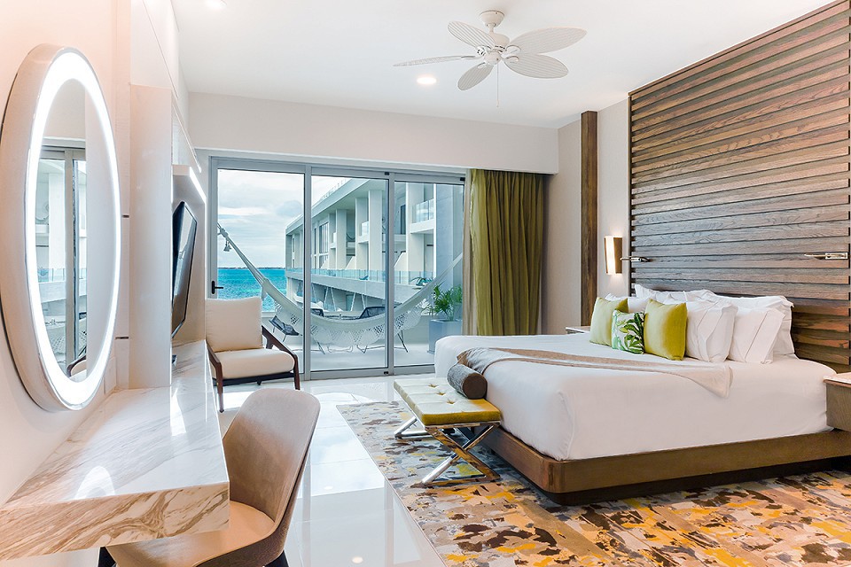 3BR Penthouse at Luxury 5 Star Beach Resort