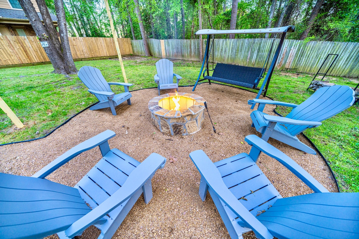 Discounted| Brand New| Fire Pit| Fast Wi-Fi