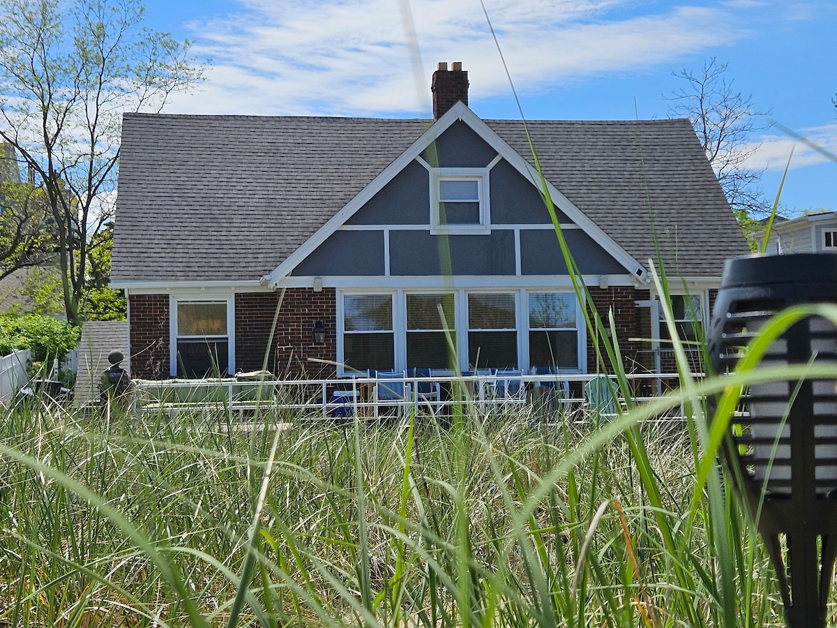 How You Dune?  Large beach  house on Lake Michigan