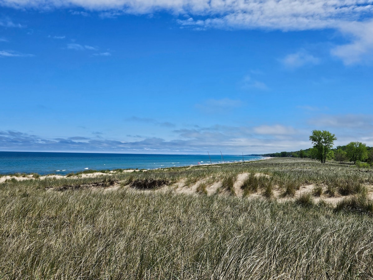 How You Dune?  Large beach  house on Lake Michigan