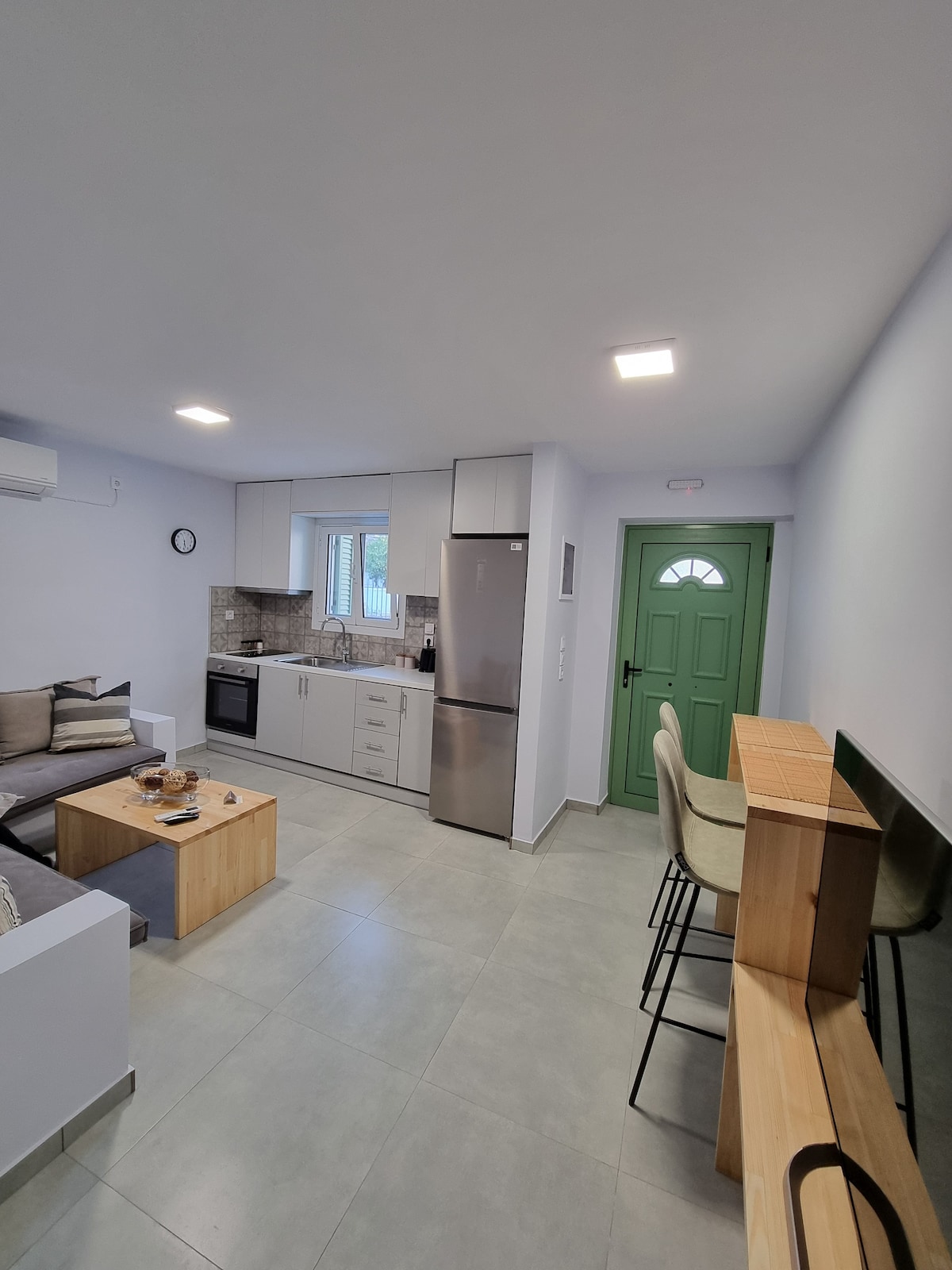 Aeolus Apartment I