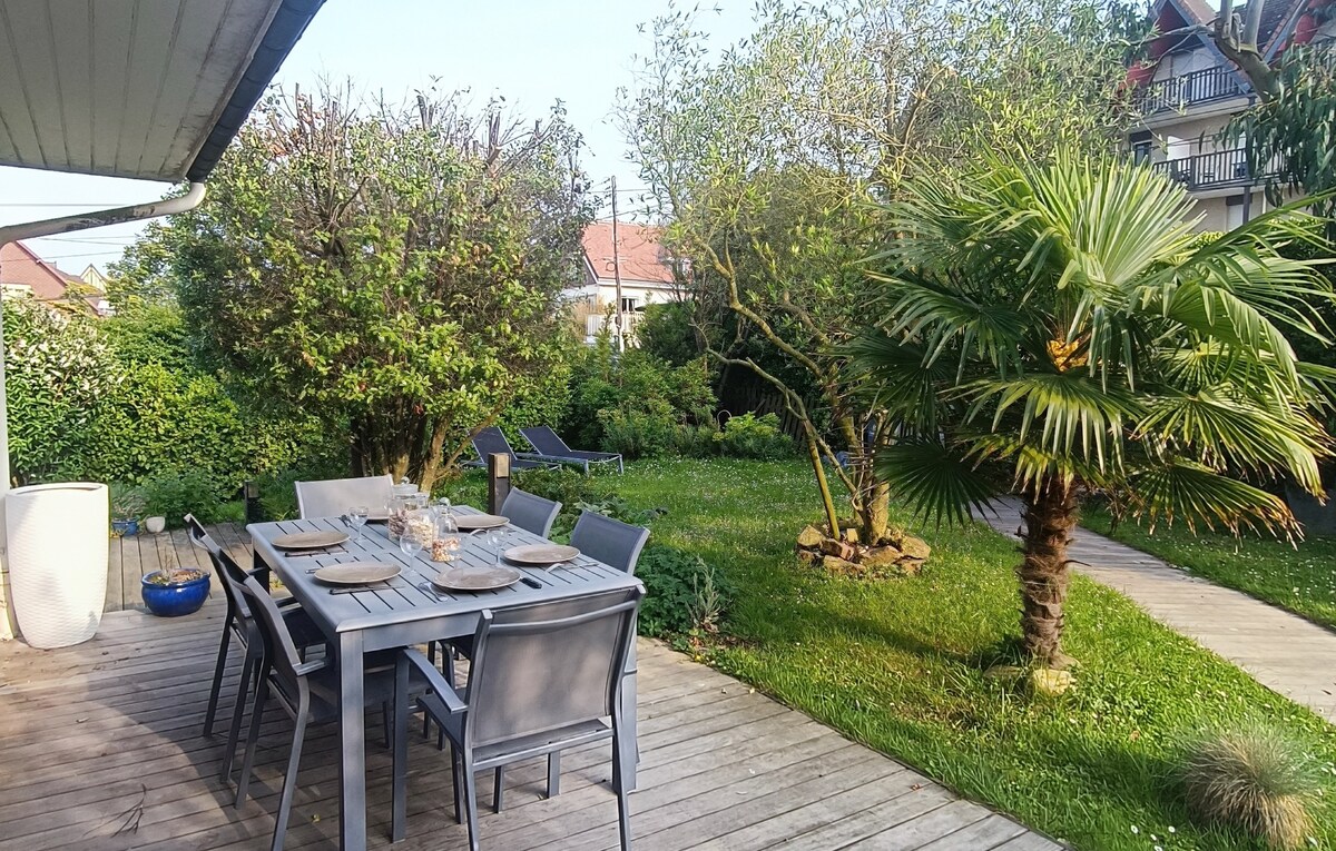 2 min à pied de la plage, Parking et Salle de Jeux