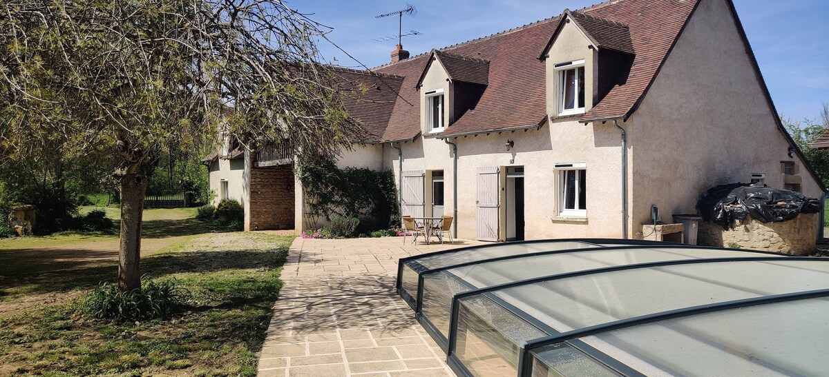 Maison au calme avec piscine