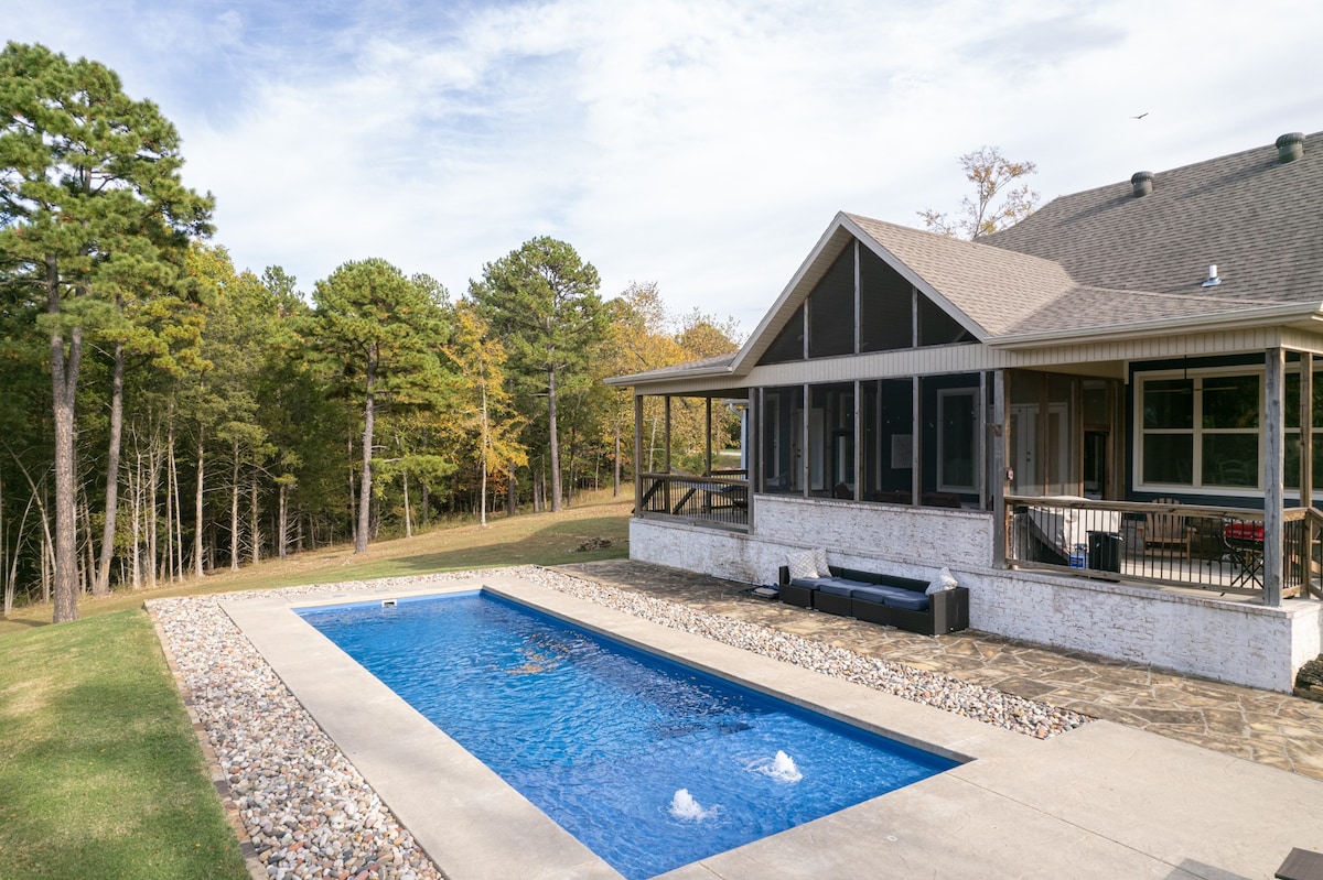 Cozy home with private pool near Rocky Branch