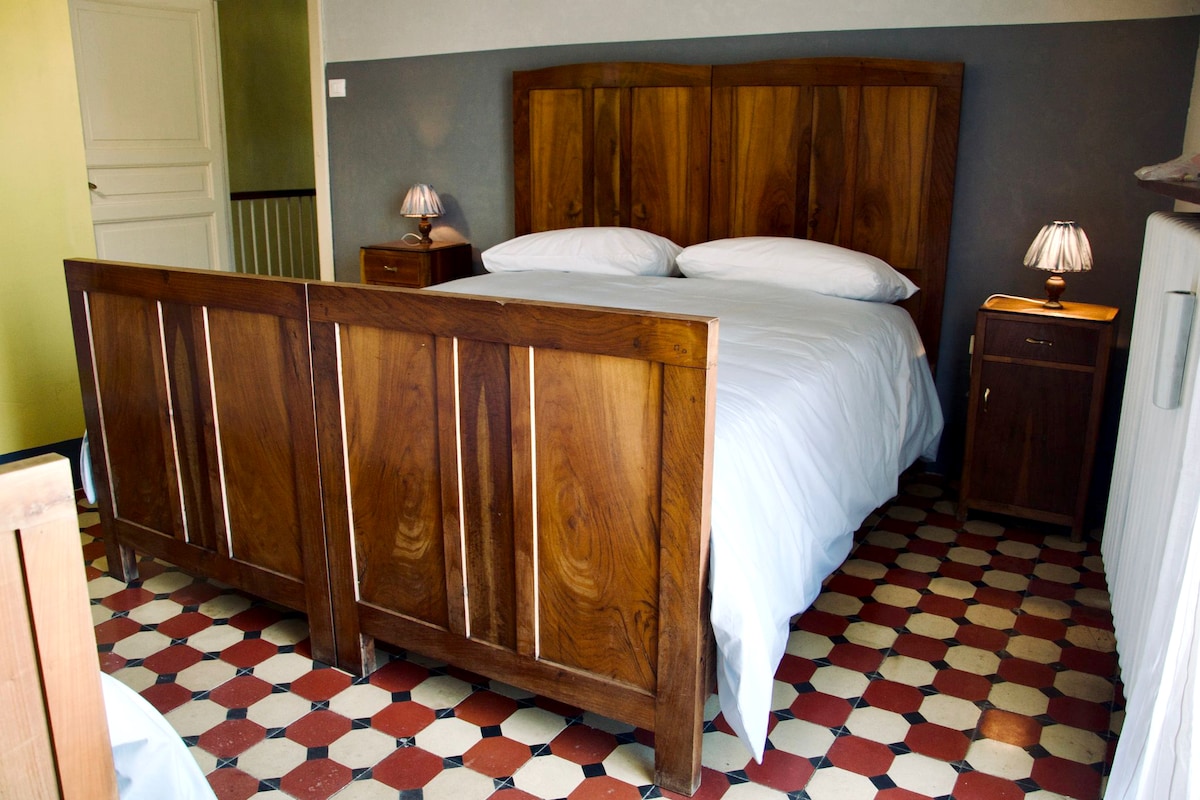 Triple room with bathroom - B&B "da Peppino"