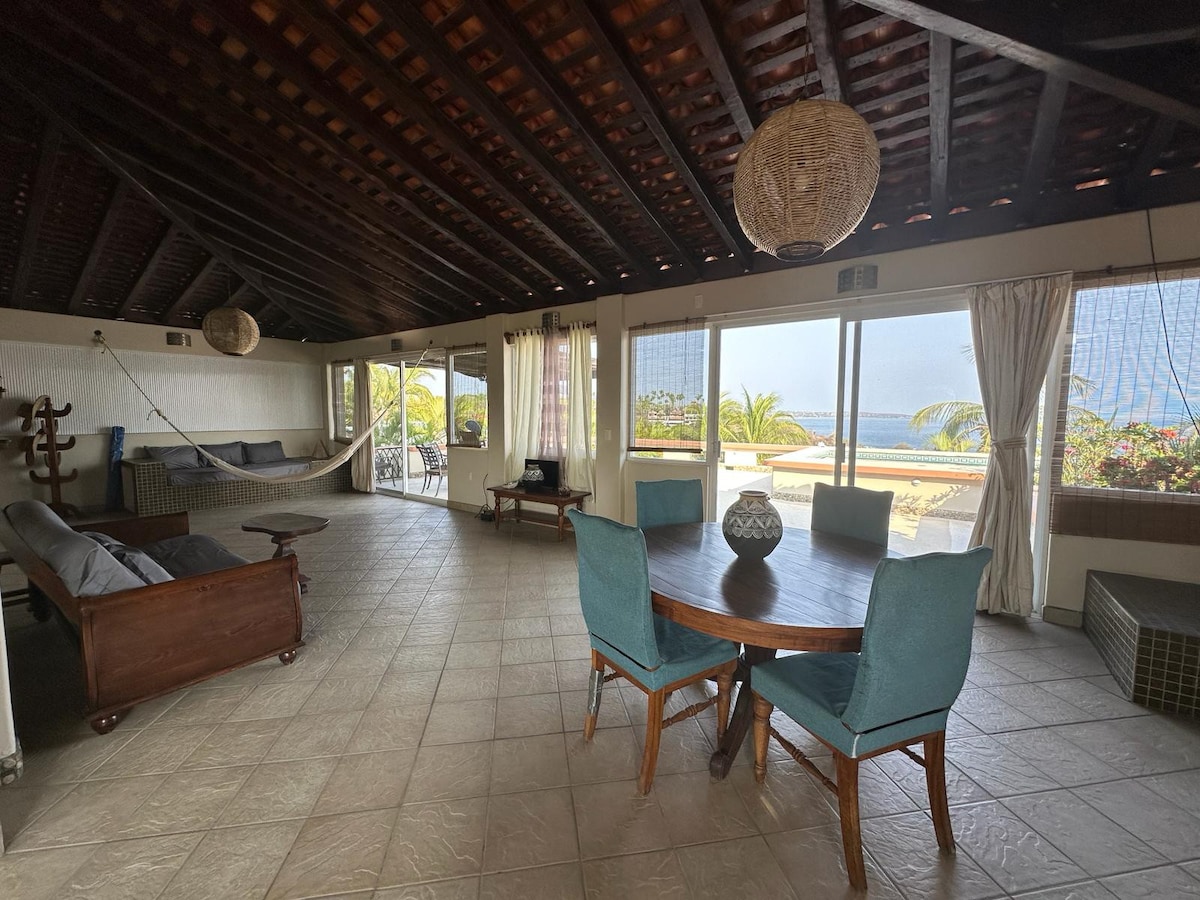 Oceanview Carrizalillo Penthouse