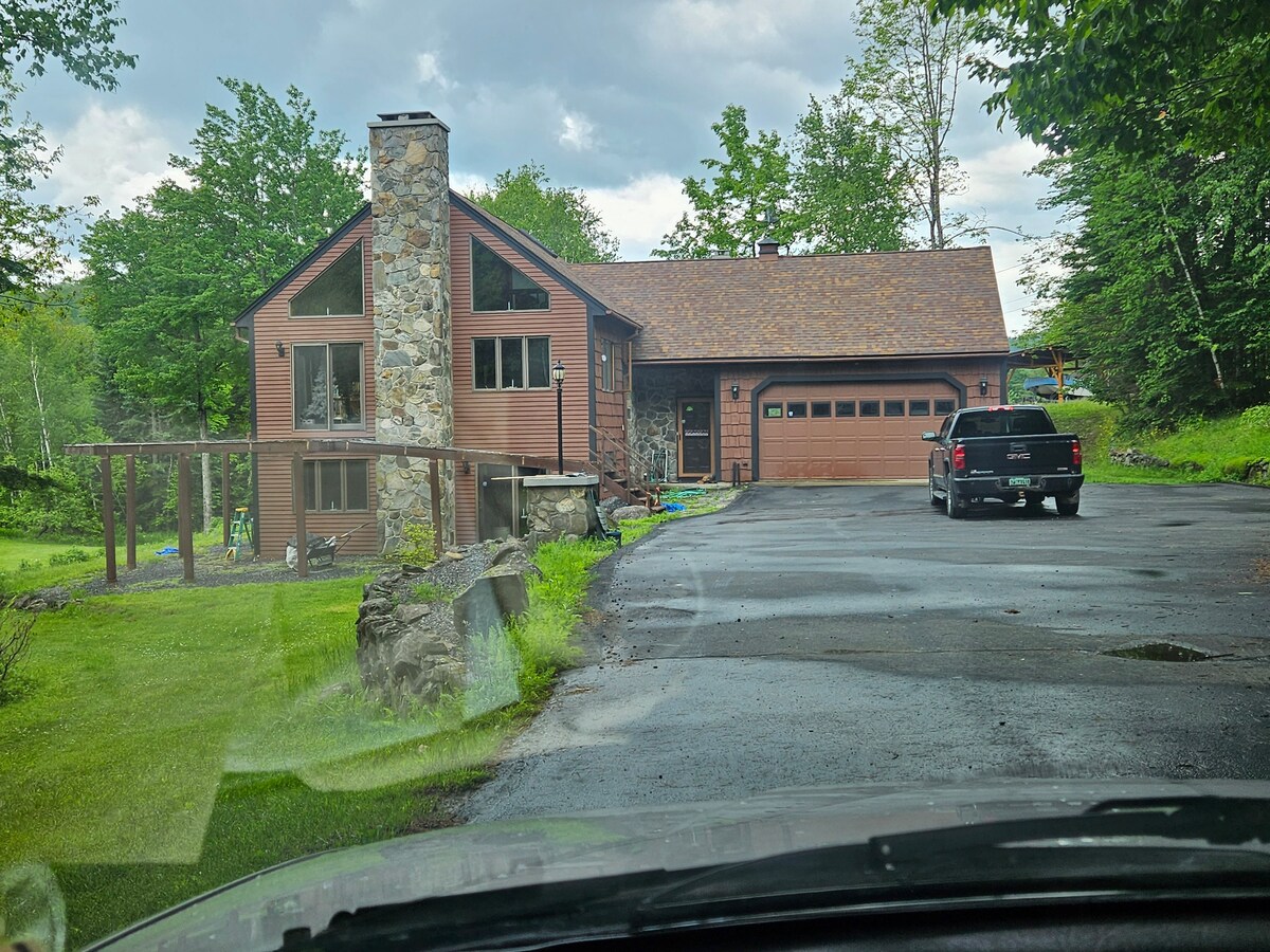 John's Duck-Away Vermont Lodge
