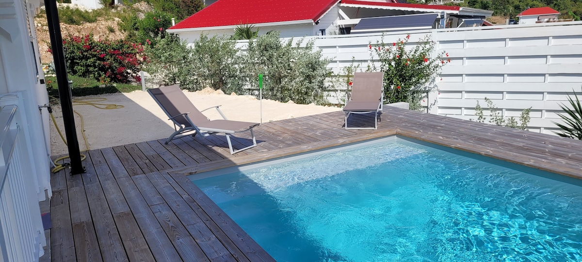 Villa 4 personnes, vue mer et piscine