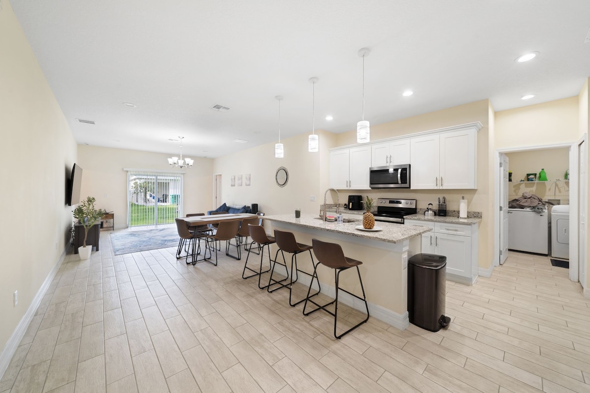 Modern Casa-10 minutes from UCF