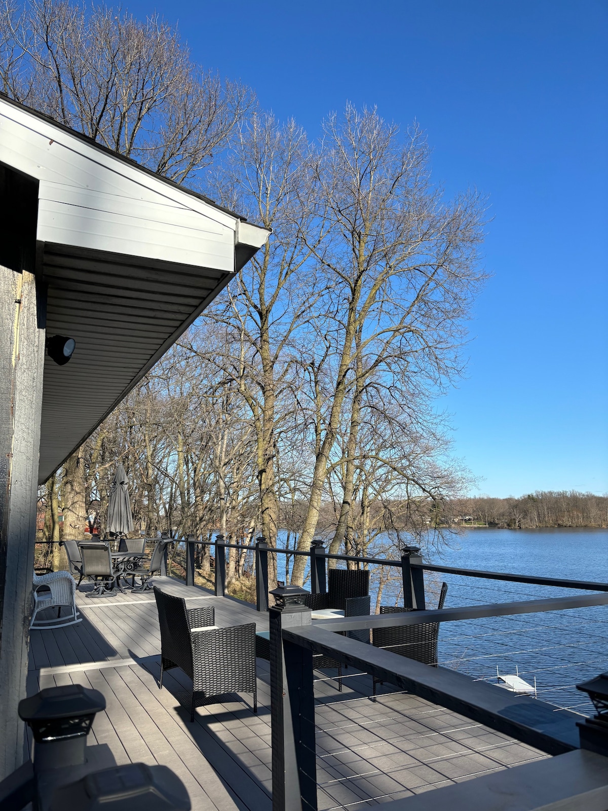 Lake House on Union Lake