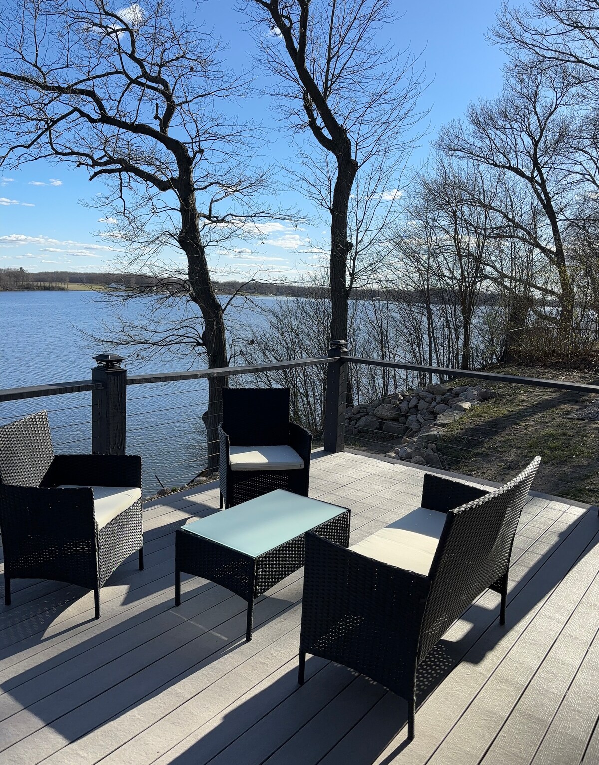 Lake House on Union Lake