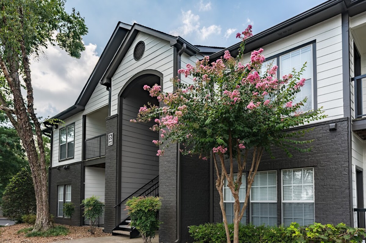 Serene Apartment Retreat in Franklin, TN