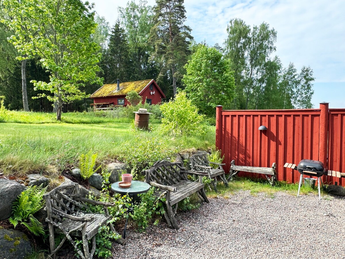 Historic wilderness cabin near Tystberga | Se14012