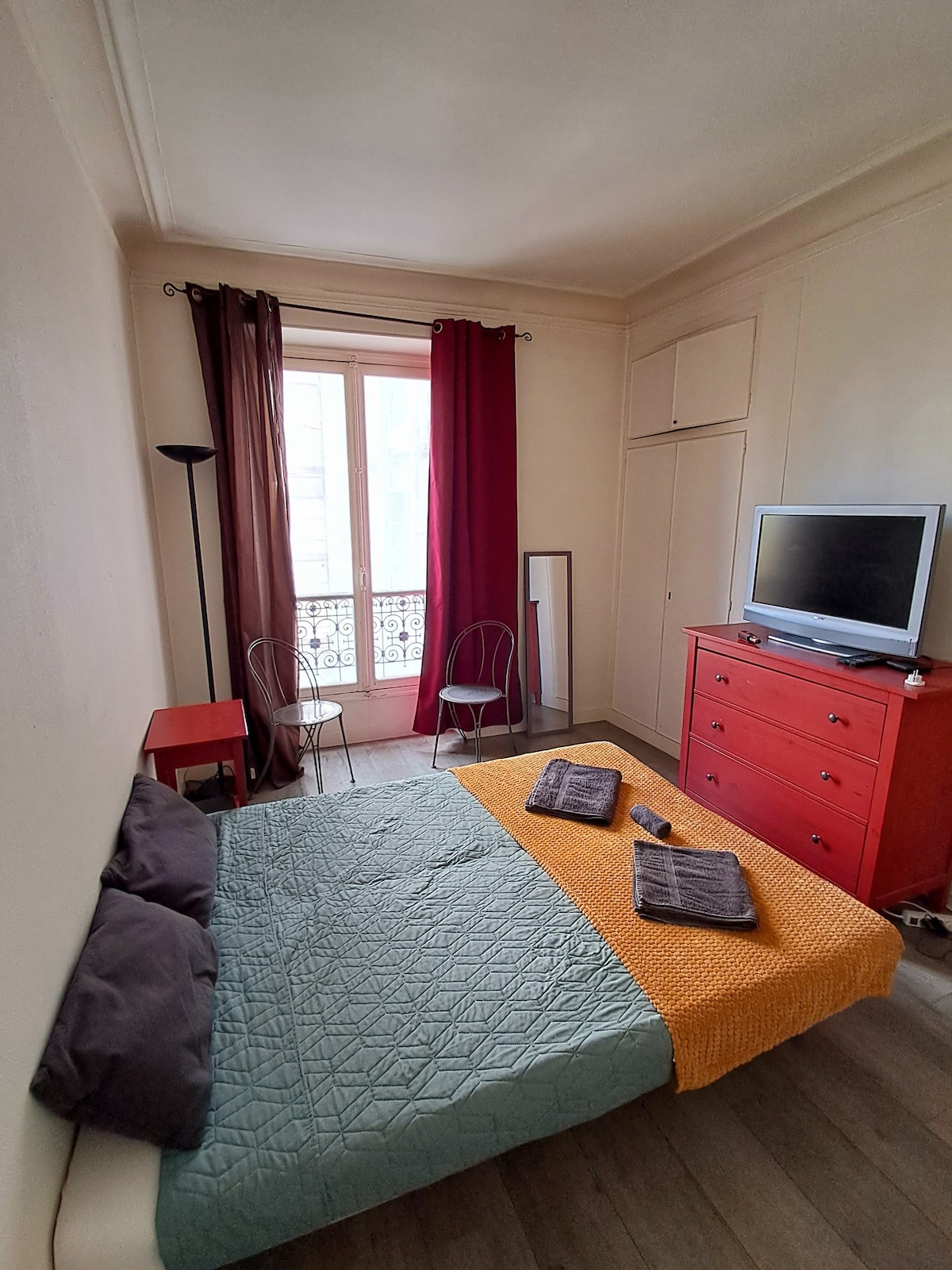 舒适的单间公寓，距离埃菲尔铁塔（ Eiffel Tower ）不远