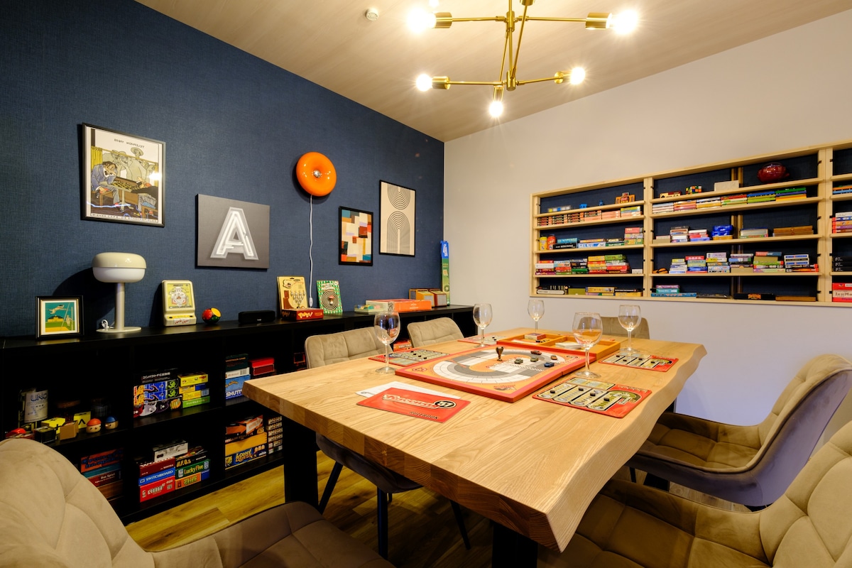 【New Open】最大8名｜大人数で楽しめる！｜Board Game House Tokyo