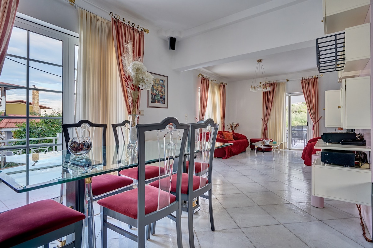 Chrysanthi Luxury Villa