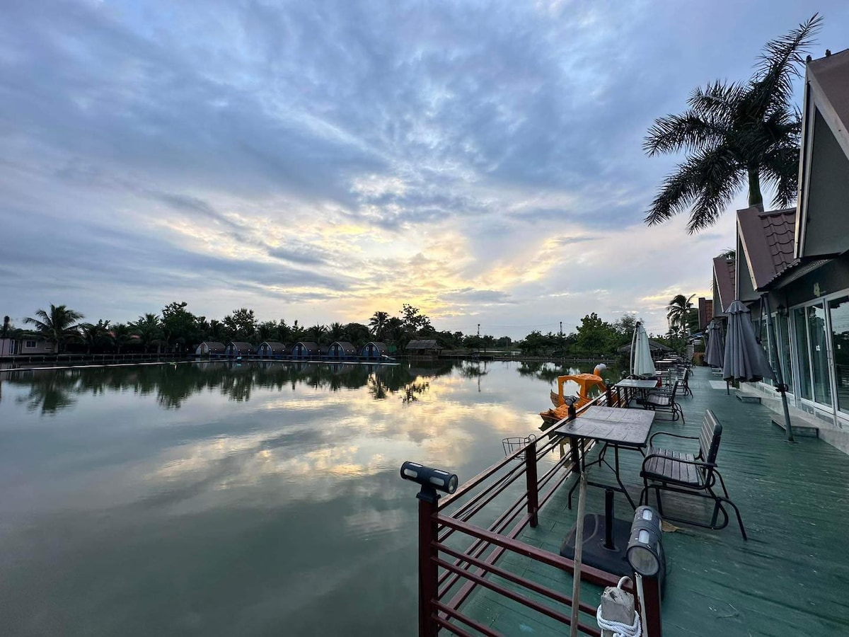 泰国Nakhon Pathom的水景别墅