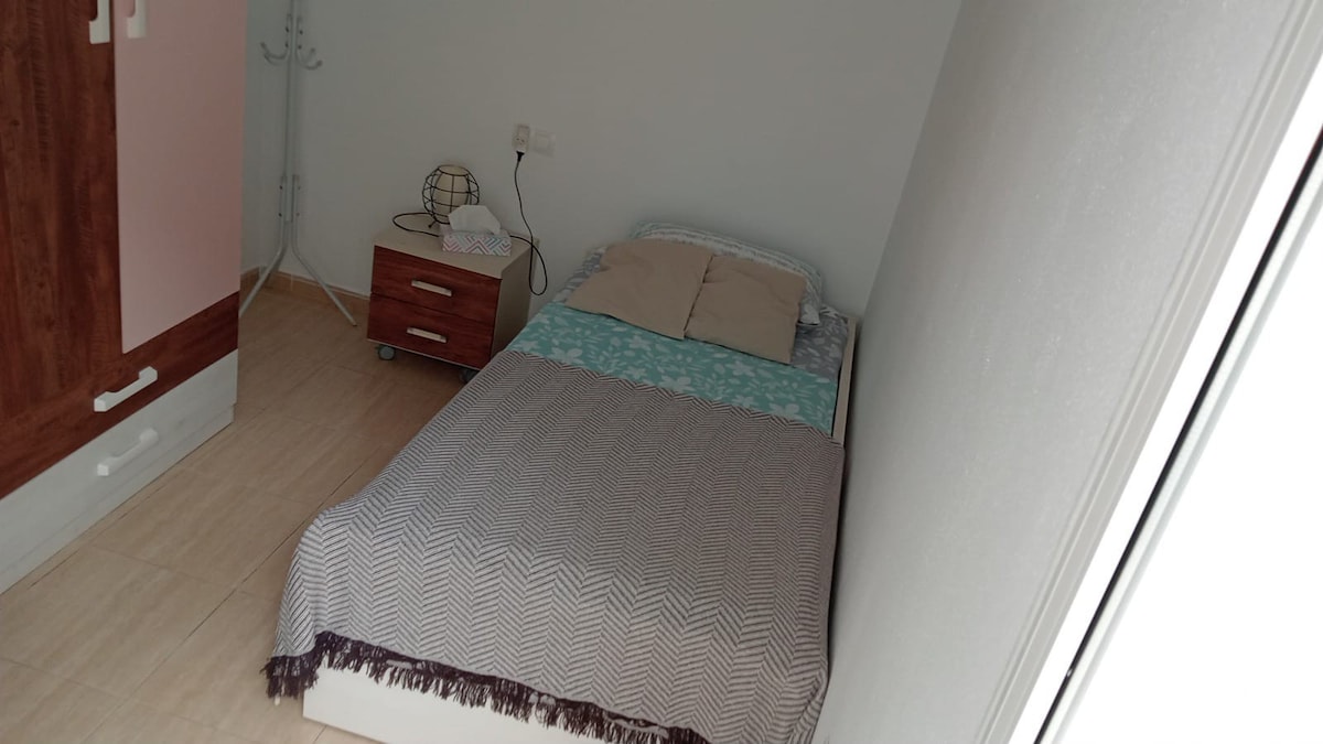 Single Room in Aguadulce, Spain