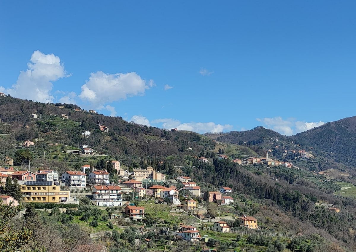 Appartamento tra 5 Terre e Portofino, scorcio mare