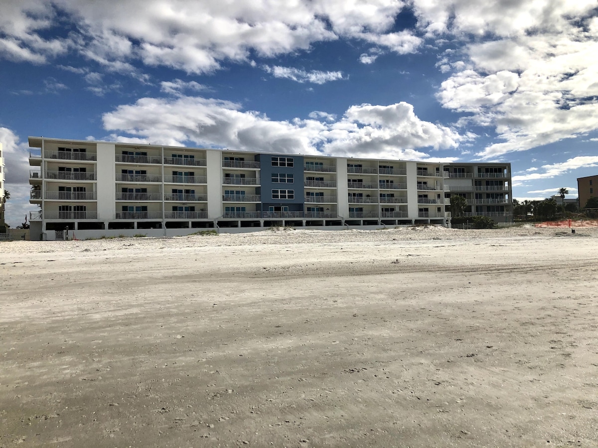 Beachside W/Partial Gulfview