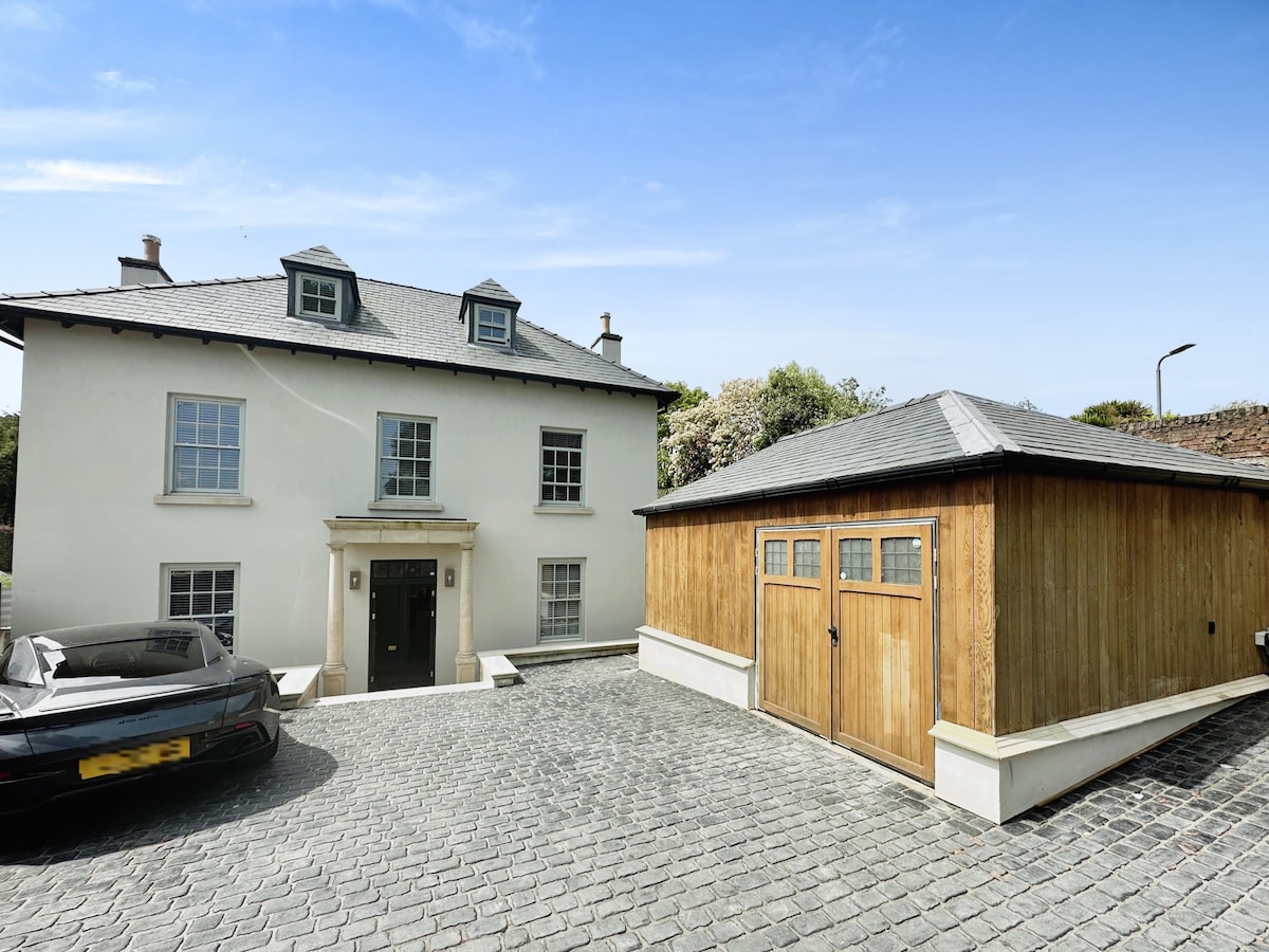 5BR Luxury House With Swimming Pool Chepstow Town