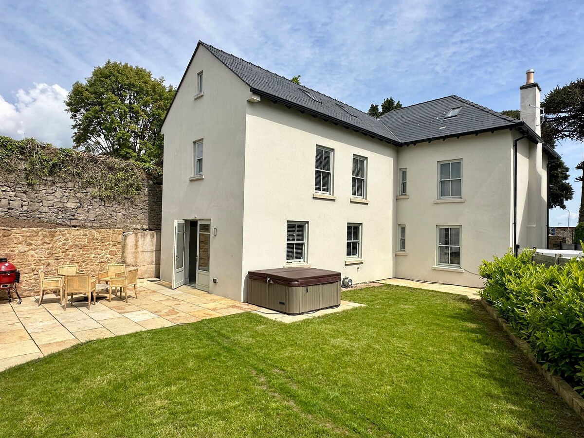 5BR Luxury House With Swimming Pool Chepstow Town