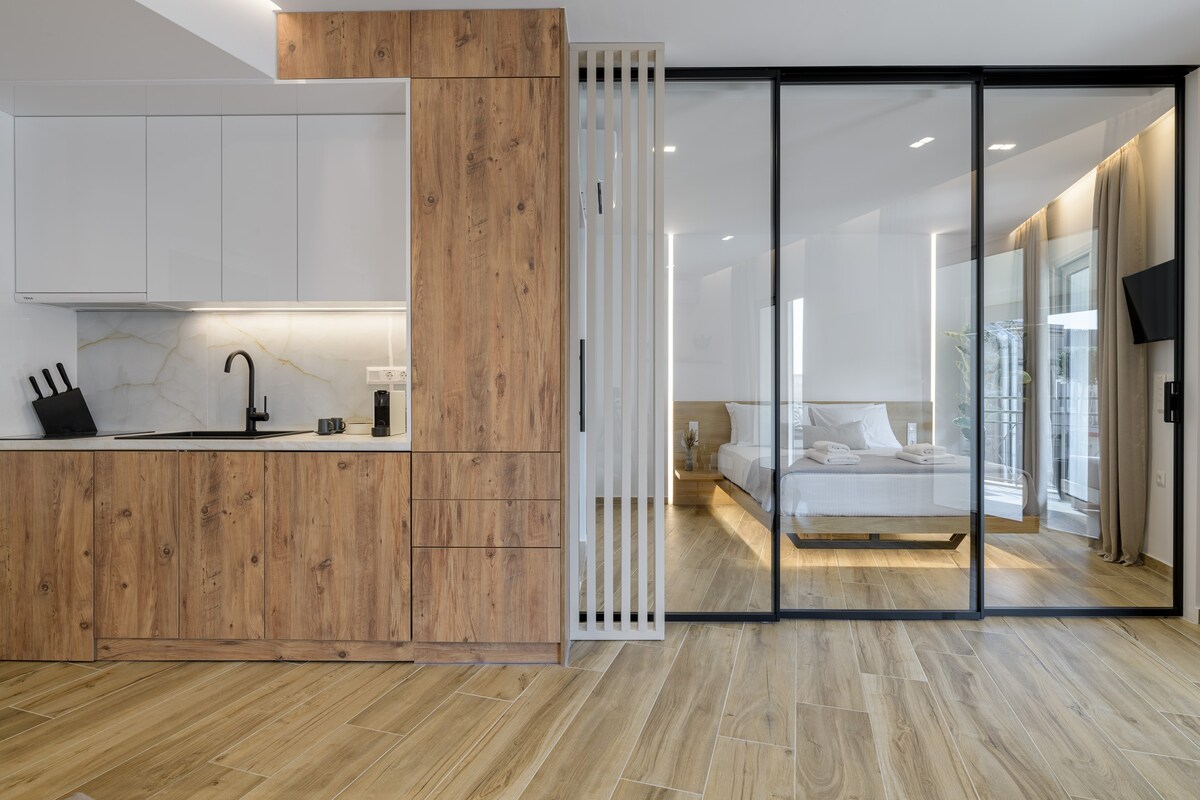 Central Sunny Loft with Plunge Pool