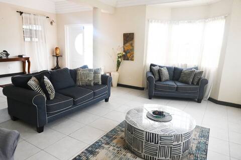 Private Den
Vacation Rental