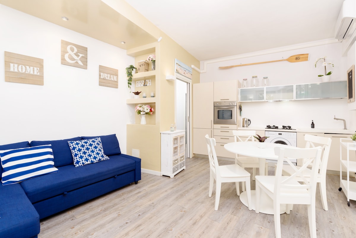 Bright apartment just steps from the sea