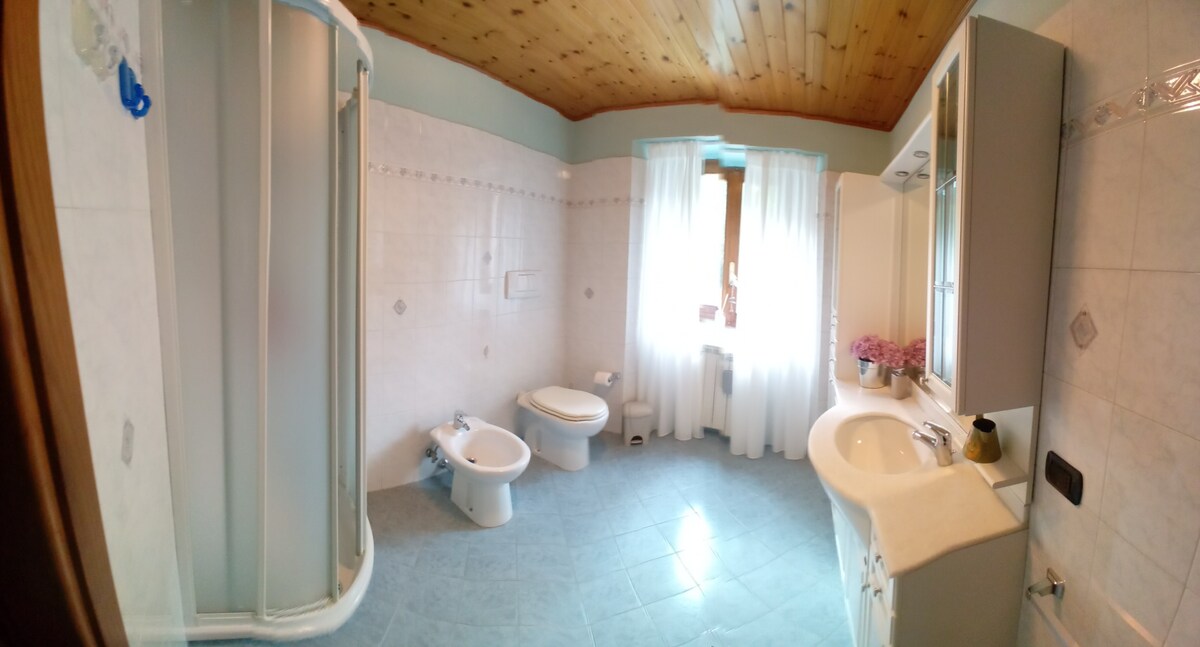Casa Sonia ，带独立卫生间的房间