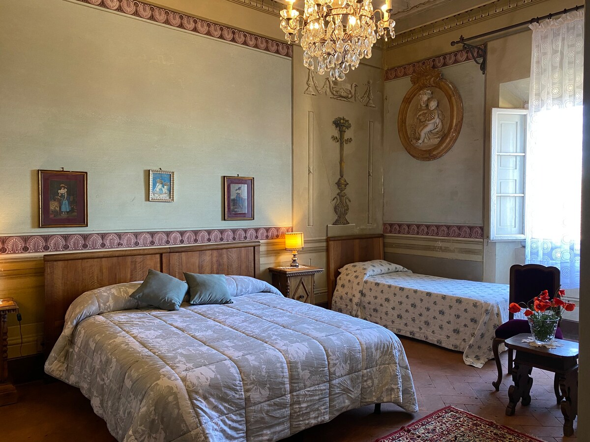 佛罗伦萨附近托斯卡纳（ Tuscan ）别墅的住宿加早餐- "E"房间