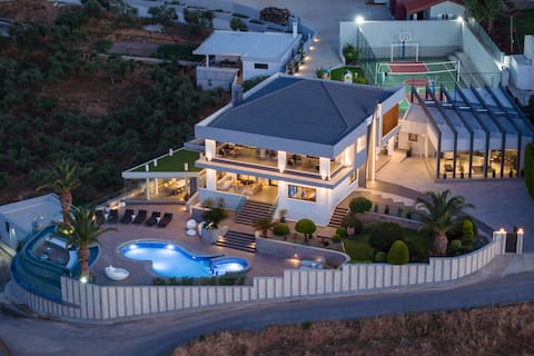 Villa Kalliston - Private Heated Pool