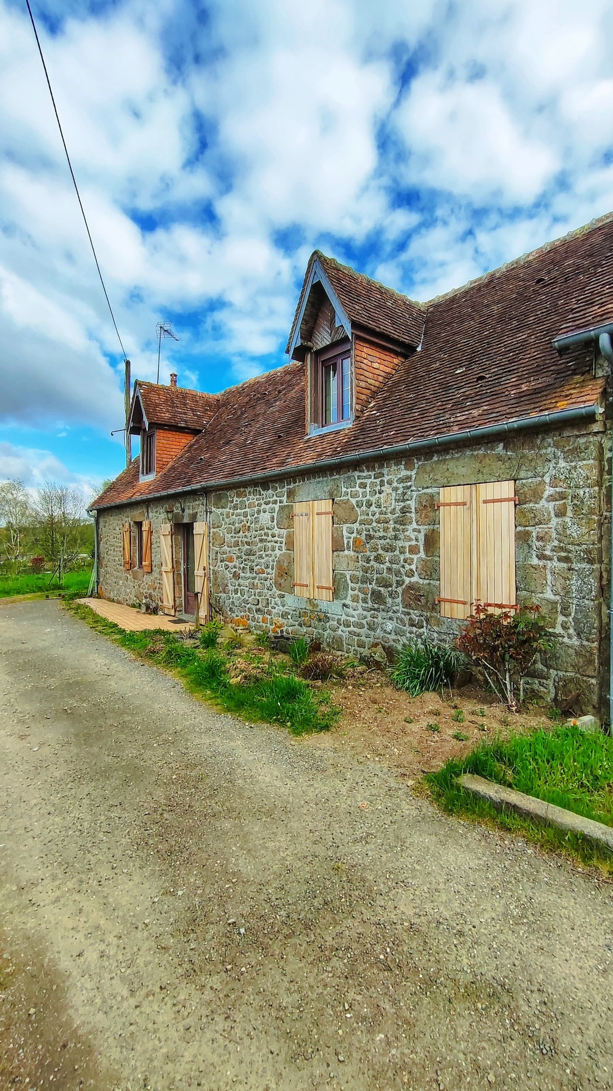 Maison de charme au cœur d'un village de l'Orne