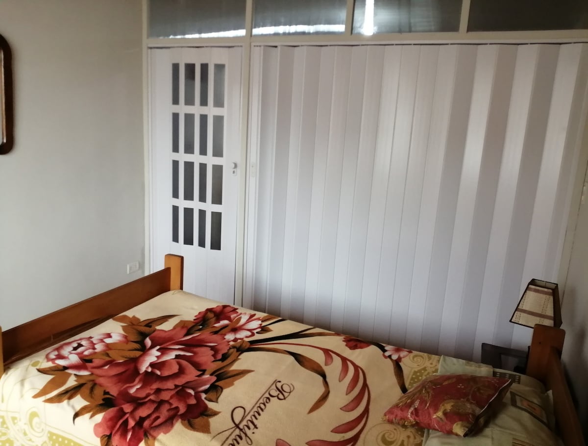 Quiet & safe private room near Barranco&Miraflores