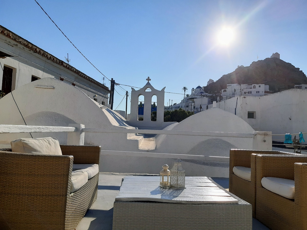 Mister blue, private terrace,traditional,Chora Ios