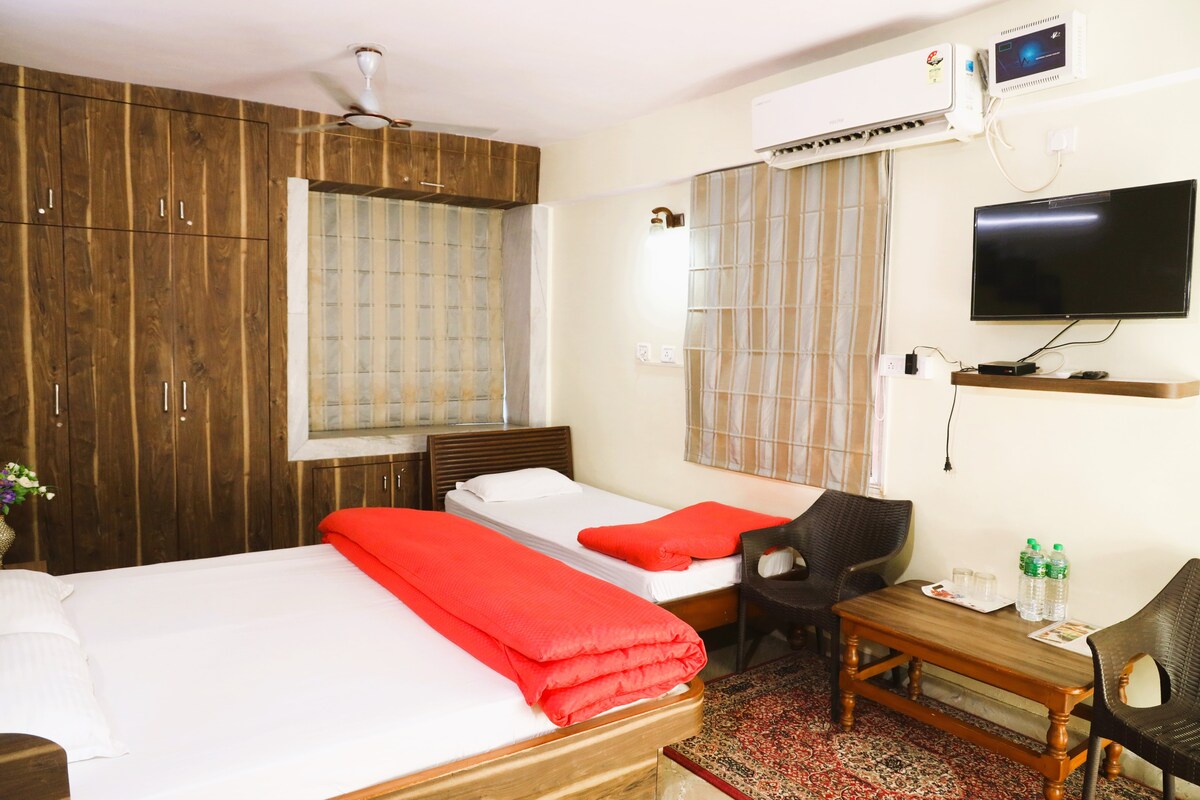 Ranchi Deluxe AC Triple Bed Room Attached Bathroom