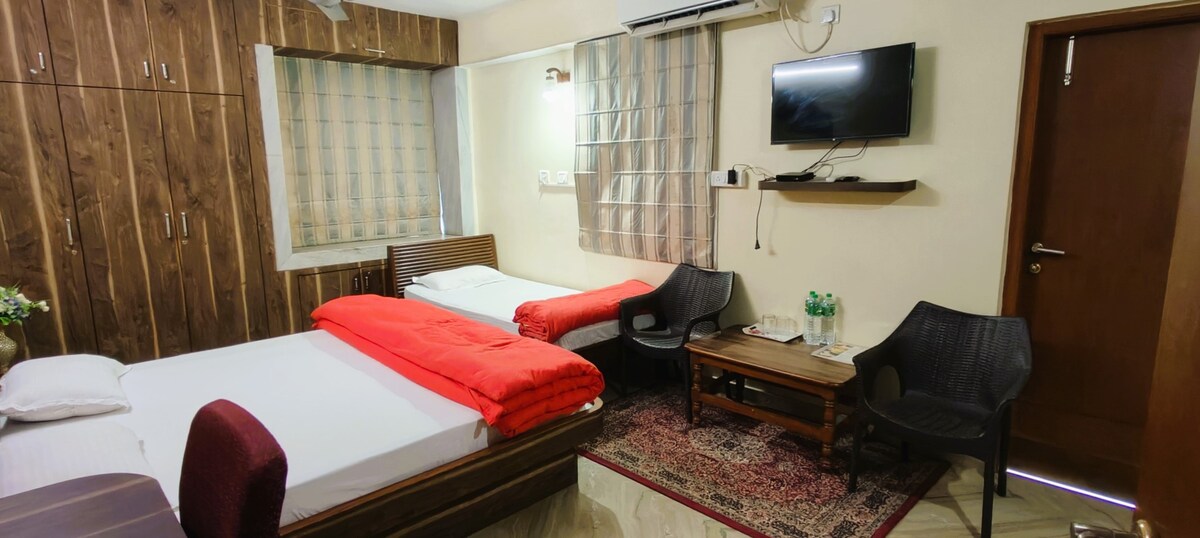 Ranchi Deluxe AC Triple Bed Room Attached Bathroom