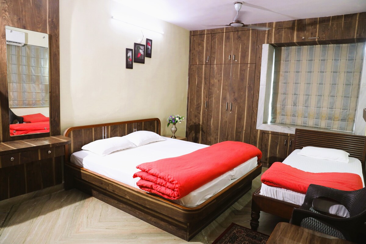 Ranchi Deluxe AC Triple Bed Room Attached Bathroom