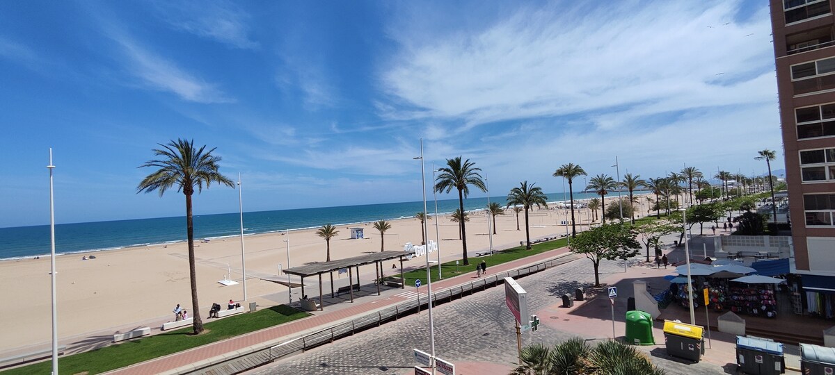 ESTUDIO PLAYA GANDIA 1º LINEA CON TERRAZA AL MAR