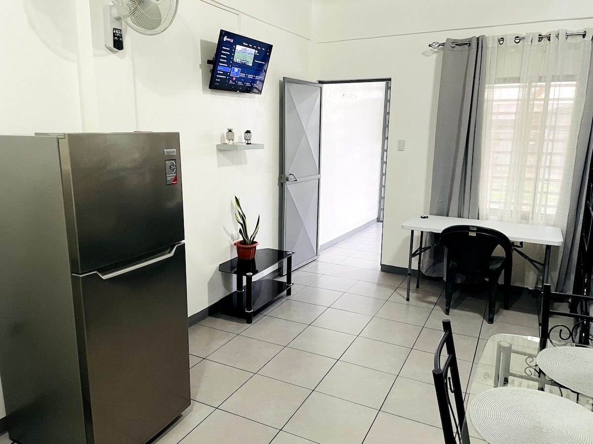 Apartamento Privado Para 3 Personas en Área Urbana