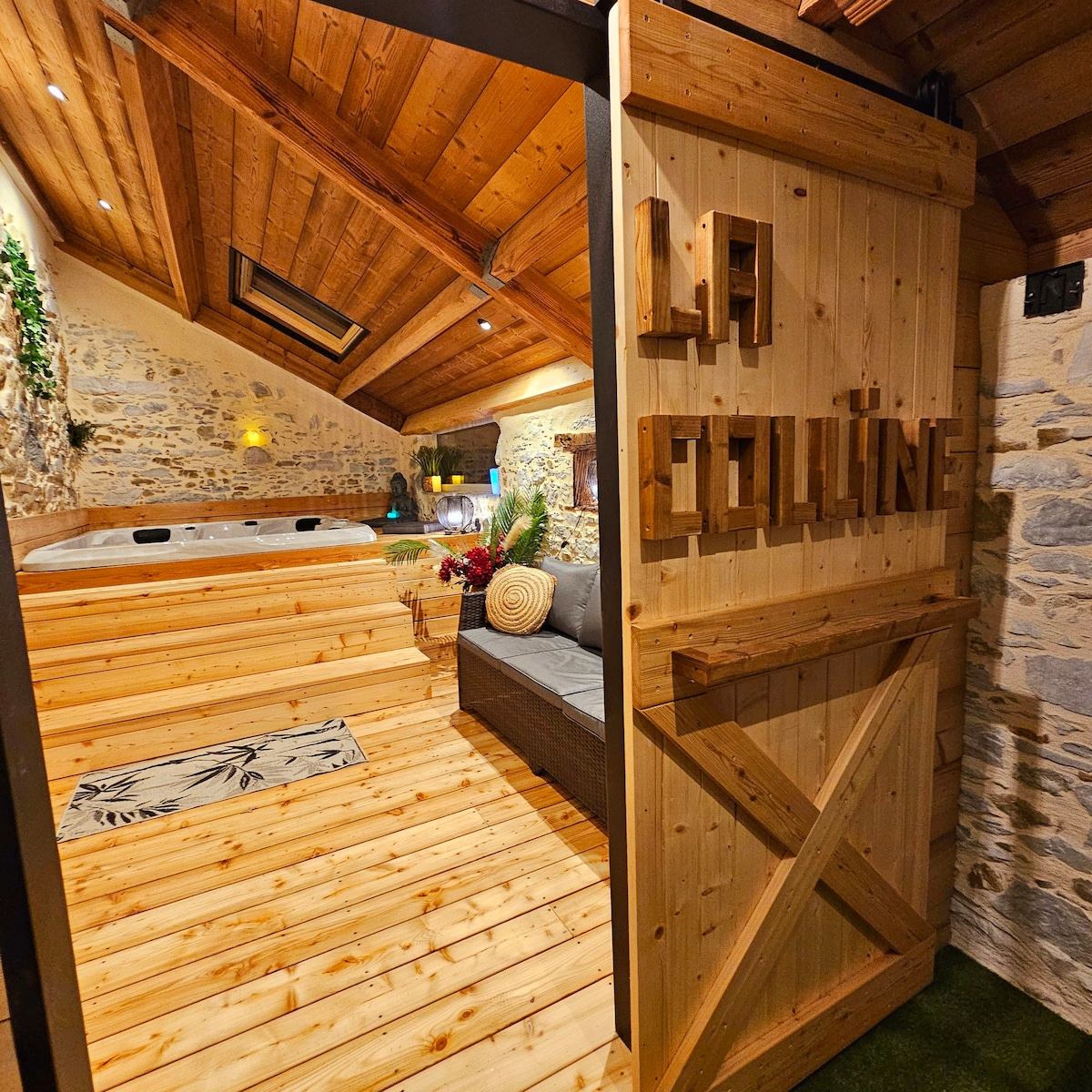 带私人按摩浴缸的舒适度假木屋