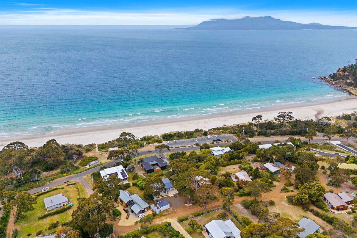 Sea views at Spring Beach - Tasmania’s East Coast